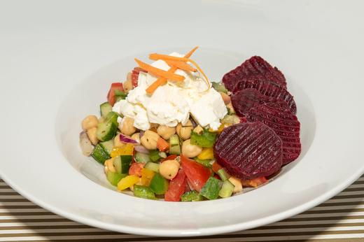 Cizrnový salát s červenou řepou a sýrem FETA * 7