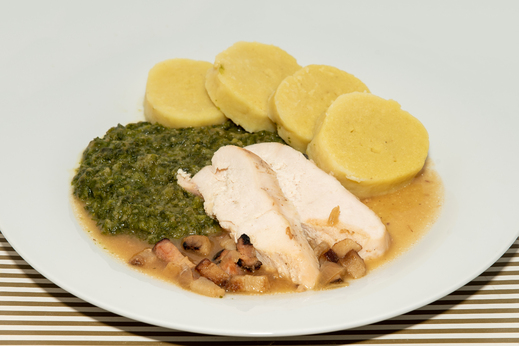 Kuře ala bažant, špenát, br.knedlíky * 1,3