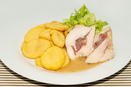 Kuřecí závitek s parmskou šunkou, tolárky * 1