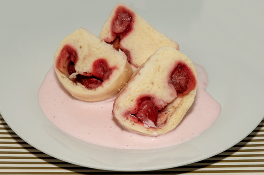 Plněné jahodové knedlíky s tvarohem * 1,3,7