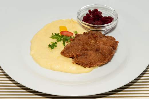 Smažený holandský řízek s bramborovou kaší * 1,3,7