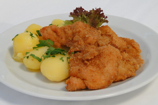 Smažený kuřecí řízek, brambory *1,3,7