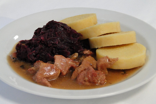 Moravský vrabec, zelí, bramborové knedlíky * 1,3,10